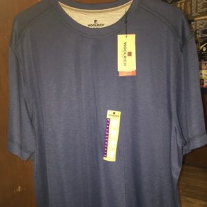 New men’s shirt XXL